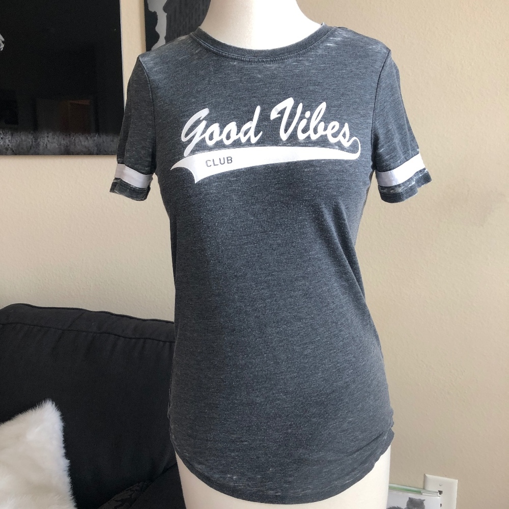 Xhilaration Good Vibes Burnout Baseball Tee XS